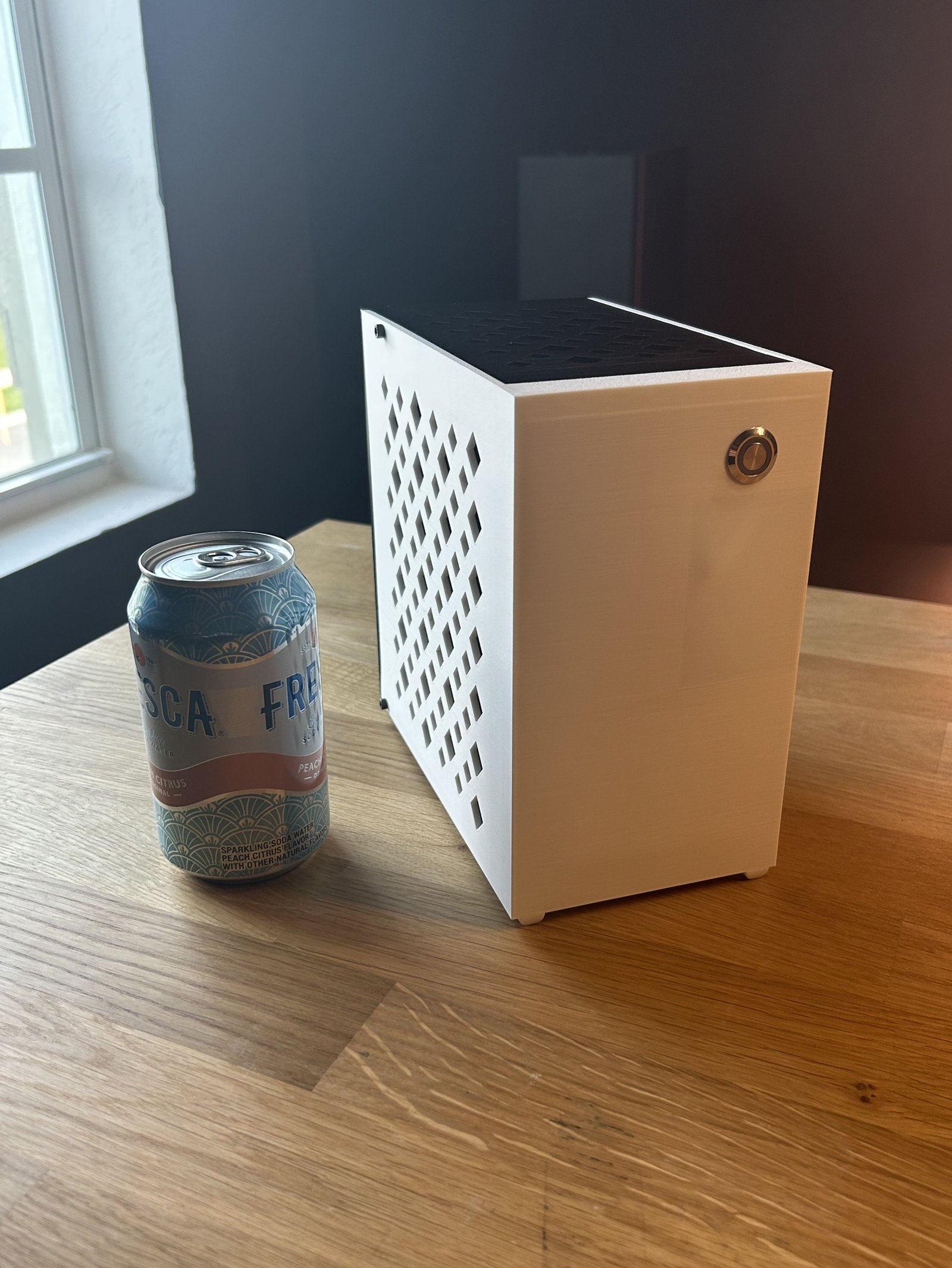 3D printed Mini-ITX case V6 top exhaust vent