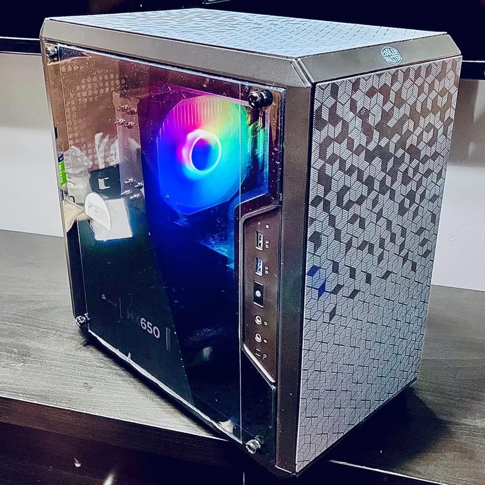 Budget MATX gaming PC side angle