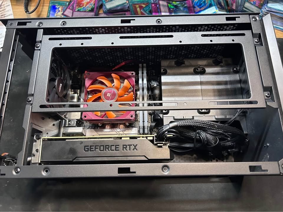 Mini-ITX RTX 2060 Super on desk